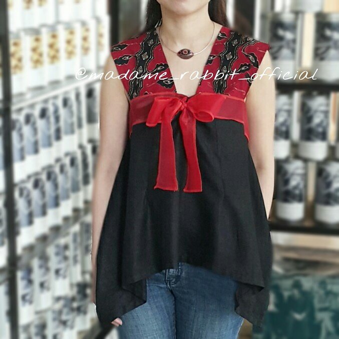 Madame_Rabbit's tweet photo. For details, Follow us on Instagram @madame_rabbit_official
#blusbatik #batikfashion #batikdress #madamerabbit https://t.co/rsLF0zZhaz