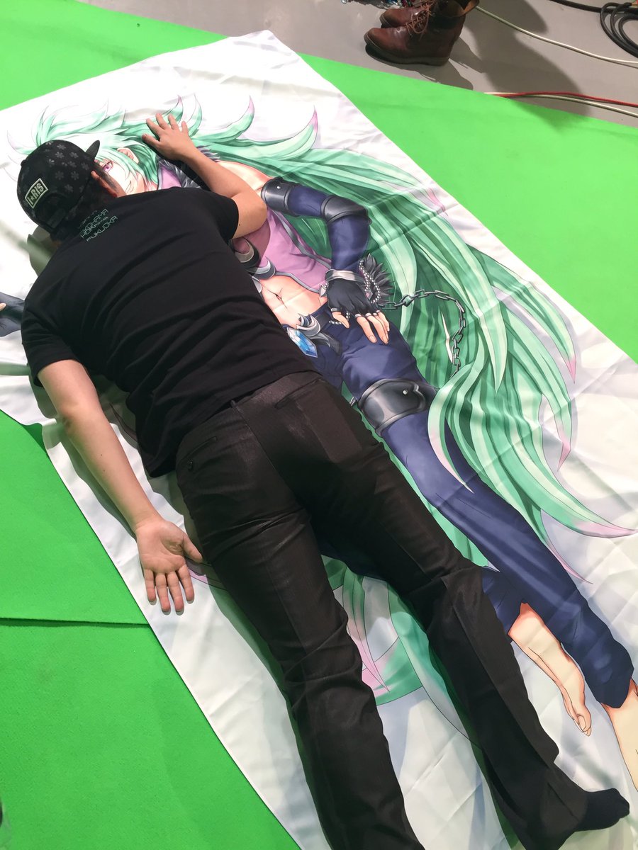 【白猫】ダグラスファンに朗報!ダグラスの腕の中で「眠れちまう」描き下ろしマルチシーツの発売が決定!【プロジェクト】
