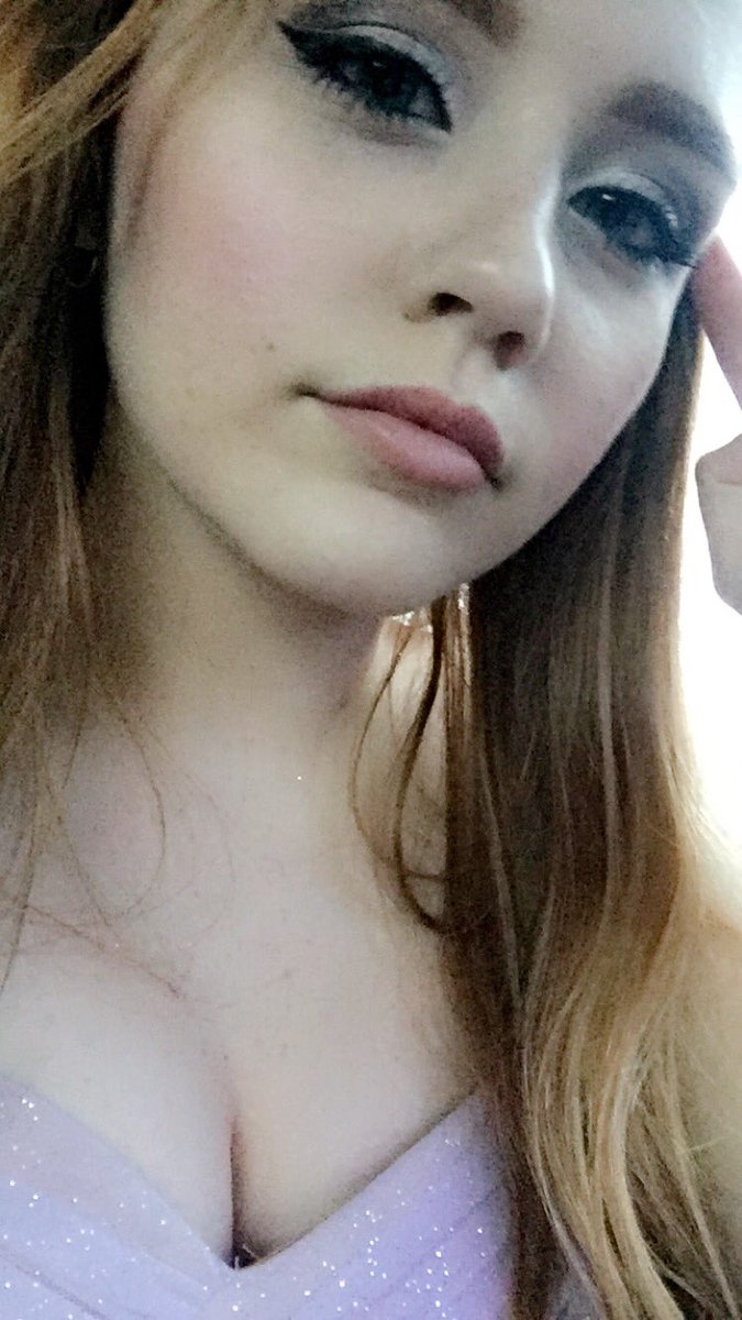 belleandrusko's tweet photo. Idk how I did my eye makeup so well that day, but I expect it often . #tbtoprom https://t.co/oknRCZDqBA