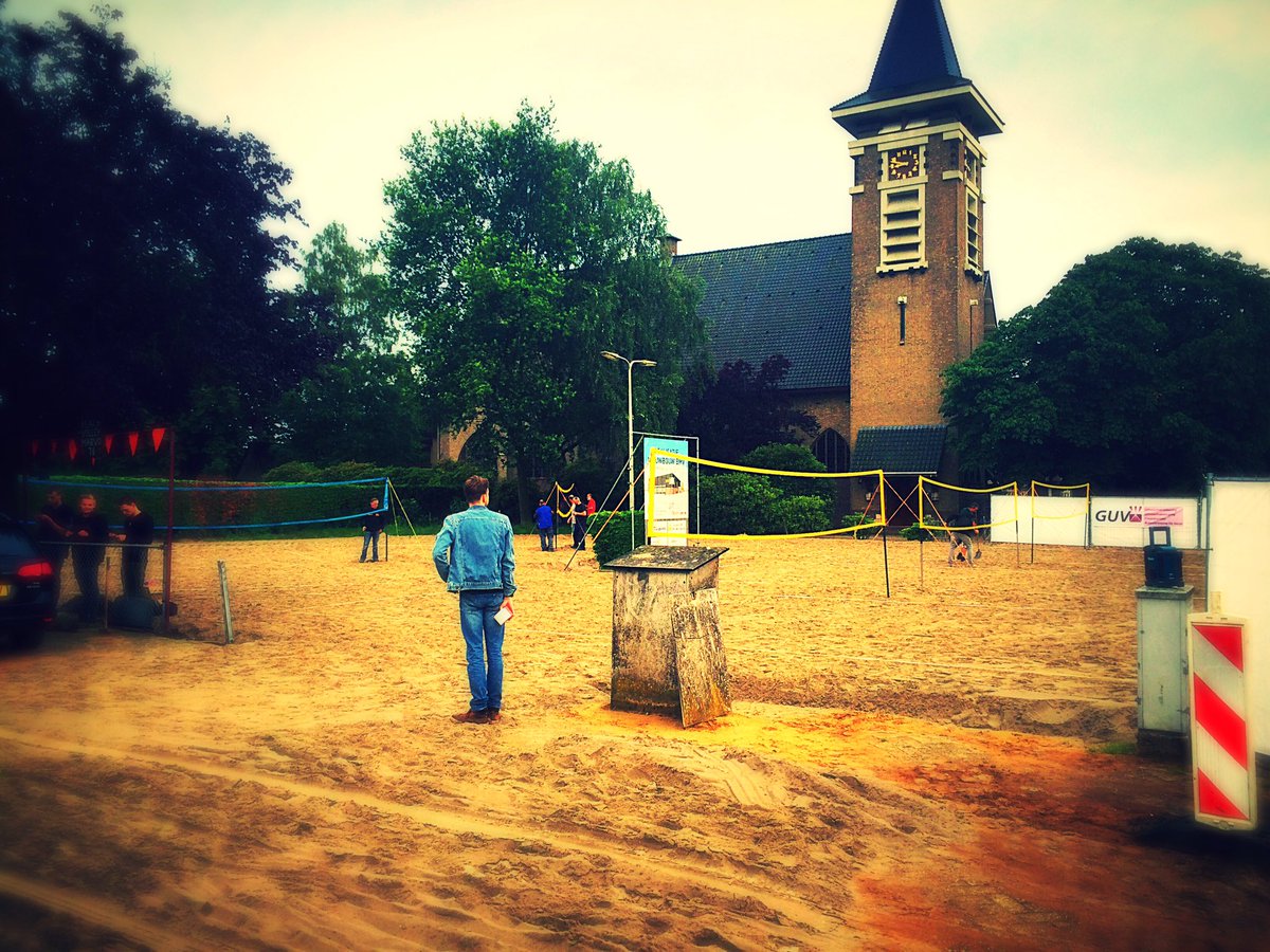 The #beach is back! Mede mogelijke gemaakt door een geweldig team van vrijwilligers! Vrijwilligers, bedankt!