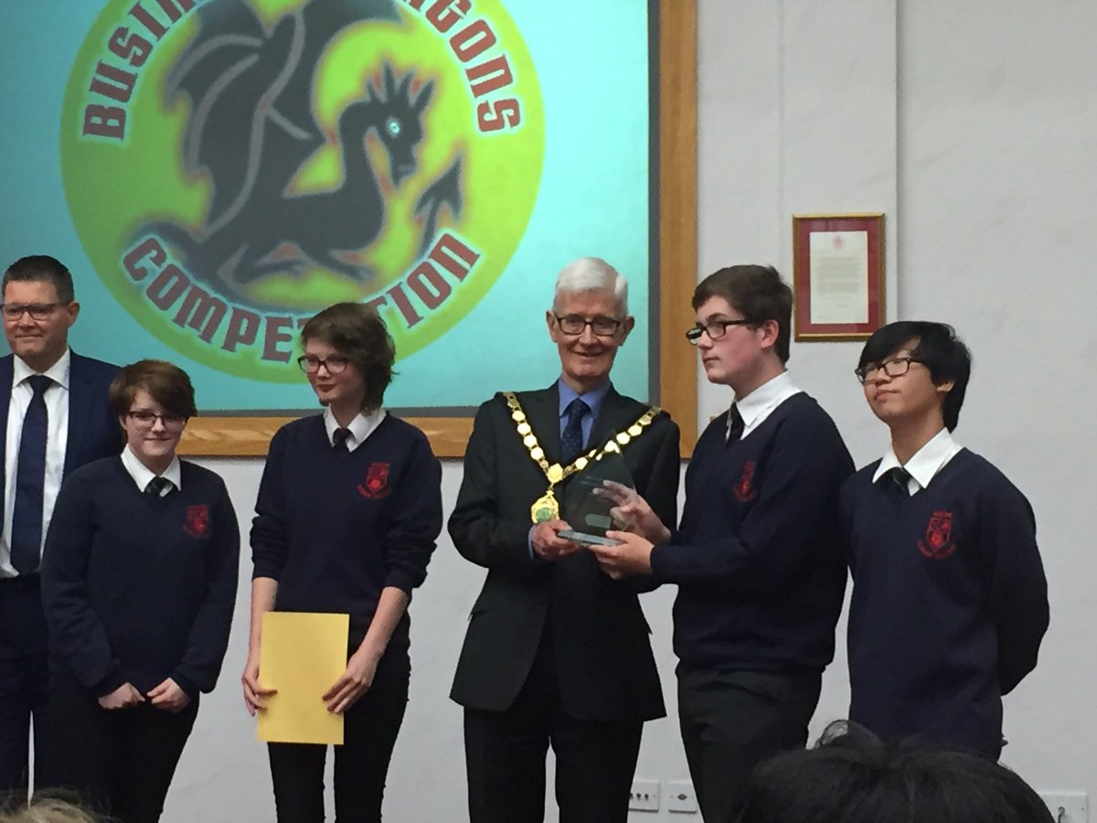 Huxlow_English's tweet photo. Overall winners! Well done comple_tea https://t.co/W4bSU43EIi