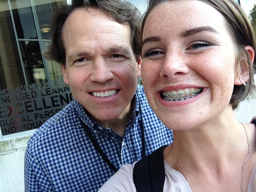 hannah_huntres's tweet photo. #celebselfie #yc2016 https://t.co/a7xmeBwawD