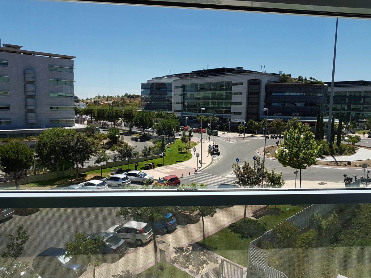 VCS_system's tweet image. Hoy inauguramos nuestro nuevo centro de negocios en Alcobendas (Madrid), con el alcalde como ilustre invitado