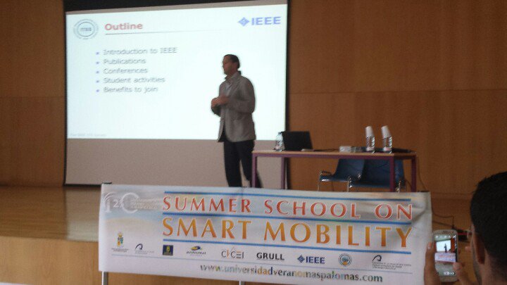SmartMobilitySS's tweet photo. #SmartMobilitySummerSchool Miguel Ángel Sotelo, President of theIEEE ITS Society's Spanish Chapter has now the stage https://t.co/7NezbNhkQ7