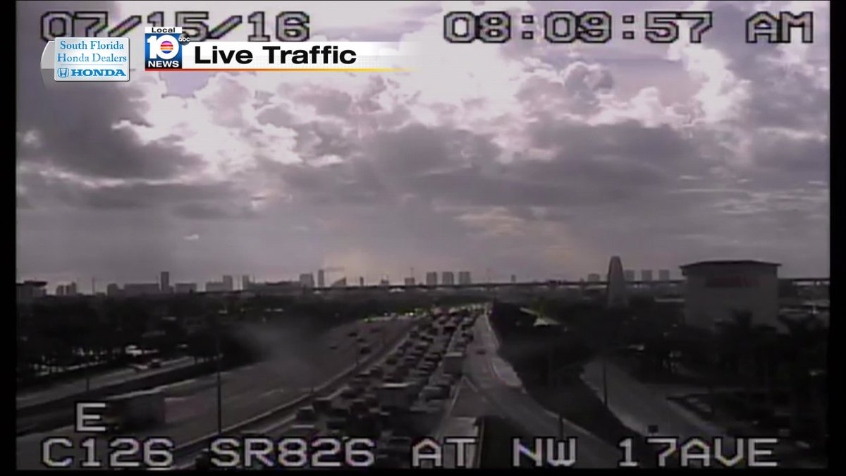 Crash on SR-826 EB and NW 17th Ave/ Delays on the approach to the Golden Glades #TRAFFIC #MIAMI https://t.co/i7TjRQCDP3