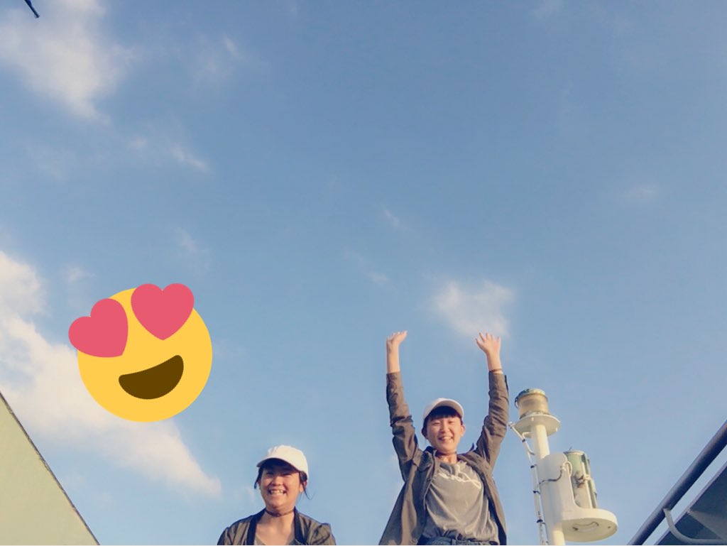 rinanami1108's tweet photo. かみさまかみさま，
はやく2人で遊ばせてください😩💗
#りななみ姉妹
#双子コーデ
#えがお https://t.co/kwExvMGQbt