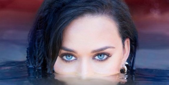 #KatyPerry sahalara geri döndü! :) goo.gl/mOGF6V