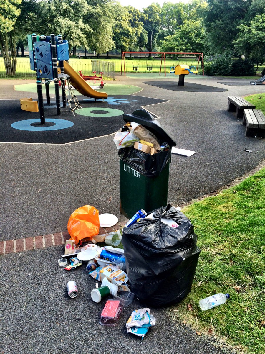 snwhite73's tweet photo. @wandbc wandsworth park kid's playground at 08:30am. Good work... https://t.co/fiiOPhXWdX