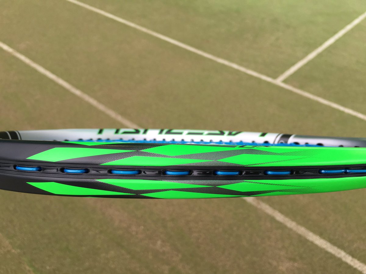 YONEX弾きを凌駕する、瞬発スピード「LASERUSH」【ヨネックス・ソフトテニス】 http//www.yonex.co.jp/soft_tennis/laserush/ \u2026pic.twitter.com/6u7gPETLza