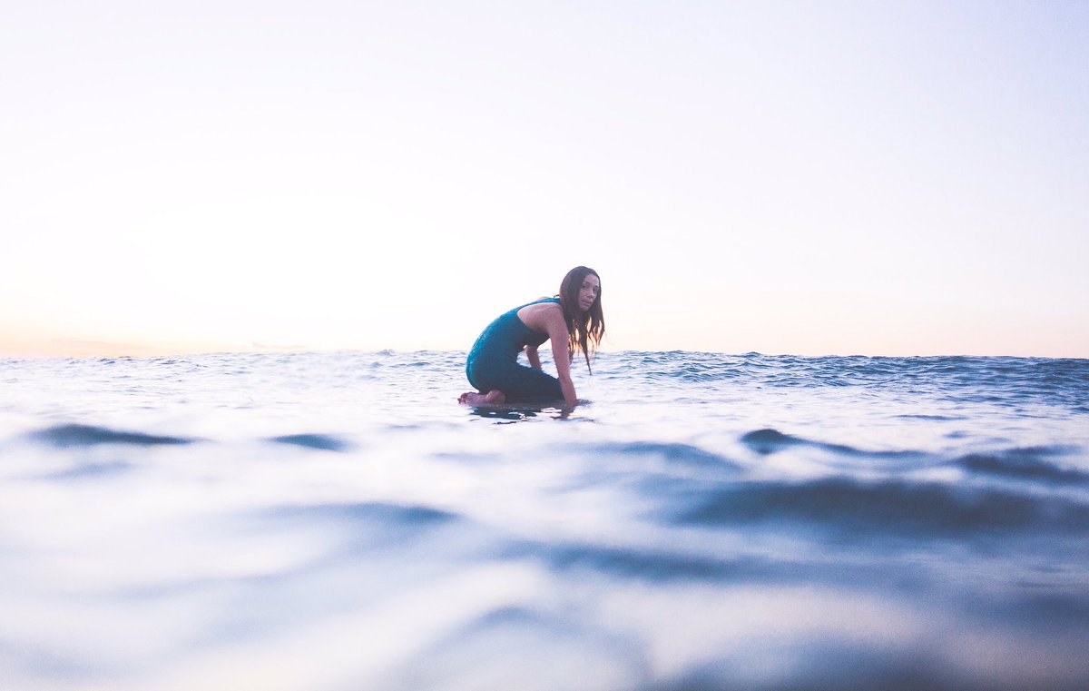 Easy like a Friday morning 🙌🏼 #BillabongSurfCapsule