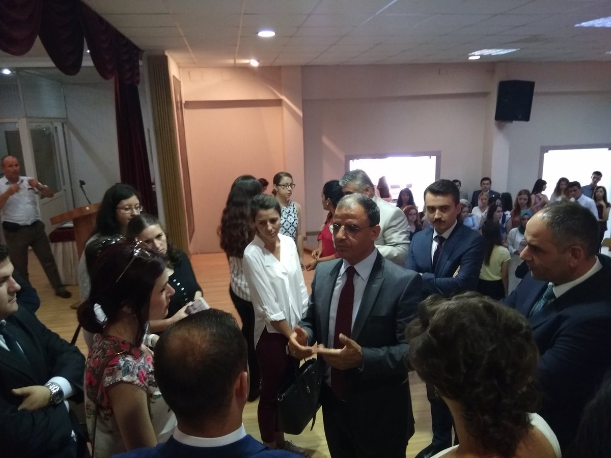 kirklarelimem's tweet photo. Müsteşar Yard. Dr. Muammer Yıldız ve İl Müdürümüz @muratasim toplantı sonrası aday öğretmenlerimizle birlikte https://t.co/K2Nt3O6DmX