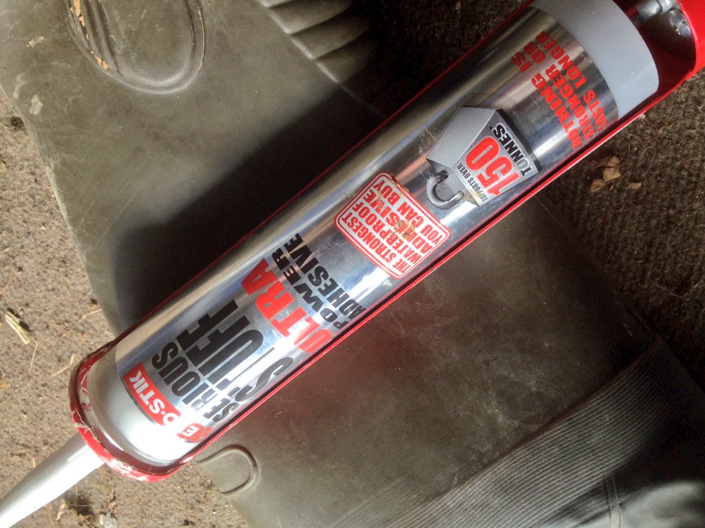 SScottFish's tweet image. Fed up with your waders leaking? try this stuff. We use it at the farm &amp;amp; it's quick &amp;amp; brilliant. #vsfisheries