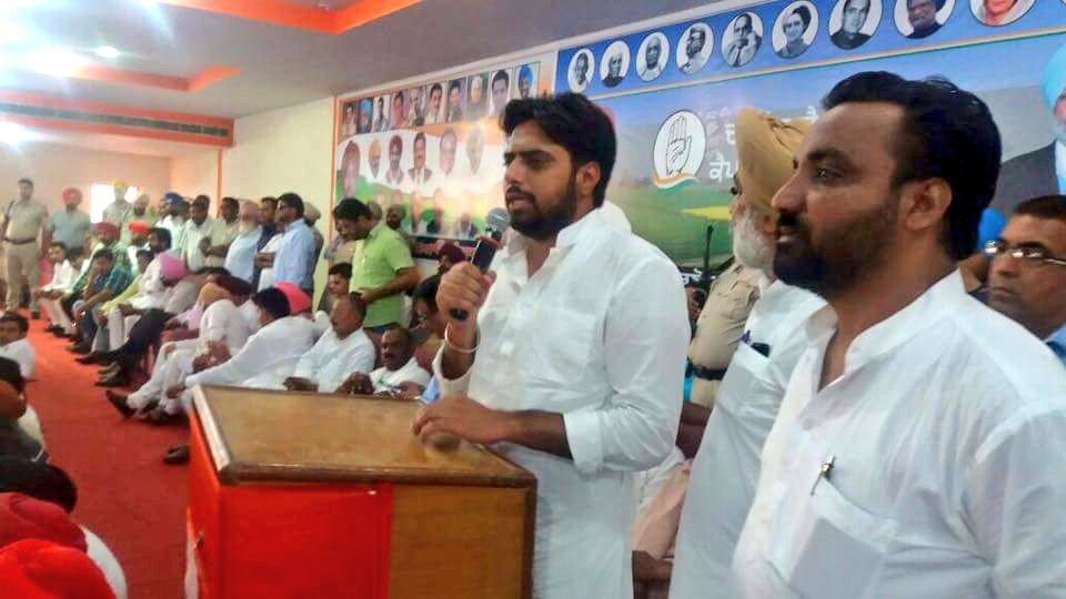 Capt_Punjab's tweet photo. @amarpreetlally Today at #TandaUrmur
Huge rally organized by #SangatSinghGilzian MLA Tanda https://t.co/W4XehsEfC8