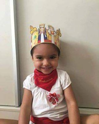 gigantikis's tweet photo. Y nuestra #ganadora  del #sorteo  de la #taza es.....¡la guapísima Catarina¡ #sanfermin #gigantiki #coronita https://t.co/Zc66KHy2ZS