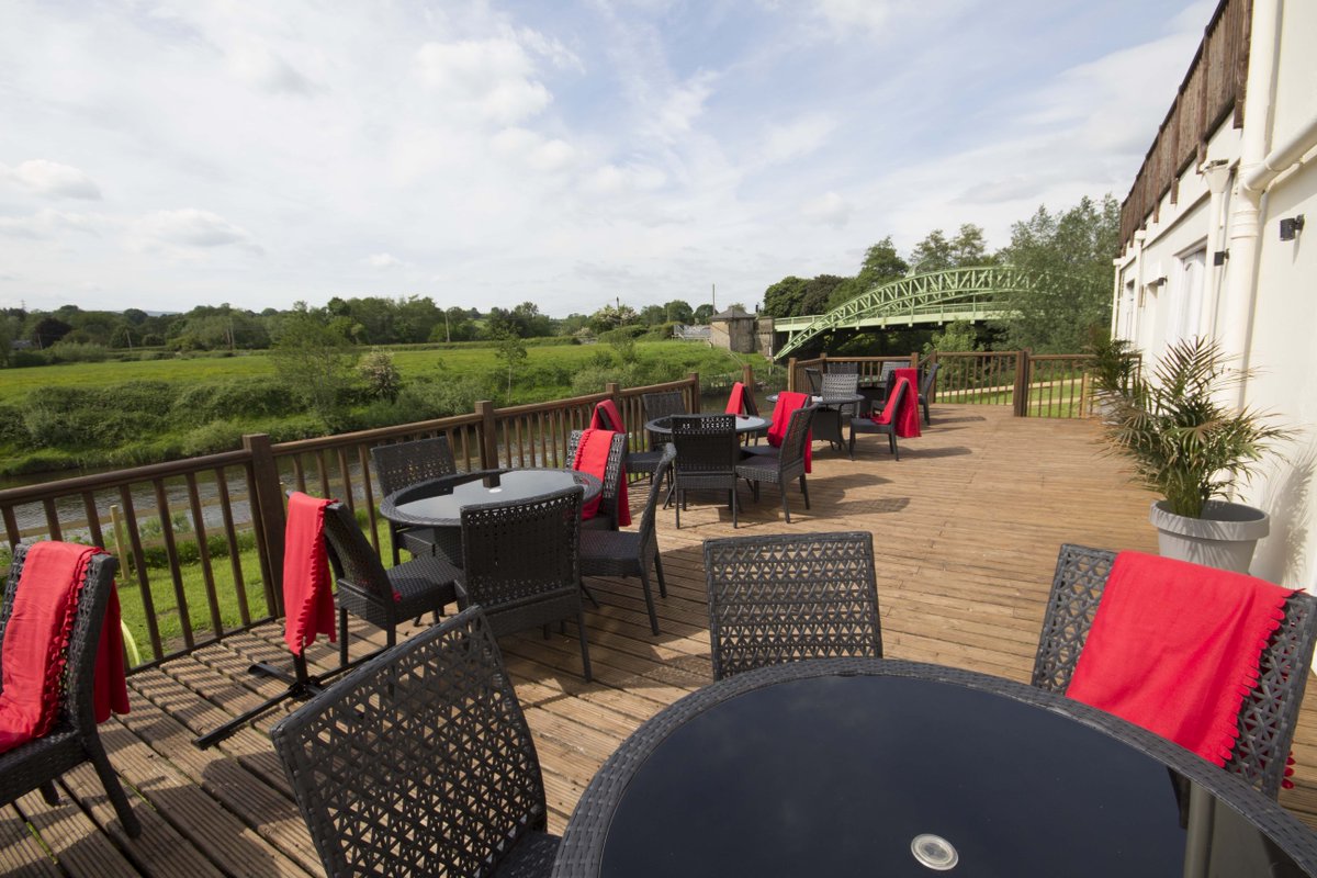 Will you be joining us later? We have a few tables remaining. Call 01873881317 for availability.