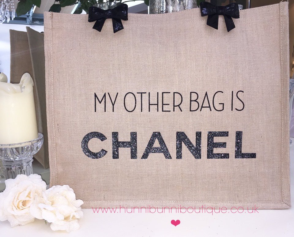 HunniBunniBtq's tweet photo. My Other Bag Is........ #Chanel #Prada #Mulberry #MichaelKors £14.99 each or 2 for £25 #TWOFOR25 👜 👜 https://t.co/NBTqShoAFg