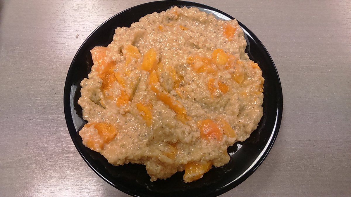 MeinLifeMagazin's tweet photo. #breakfast - oatmeal witch apricots #healthyfood #diet #fitgirlsguide #loseweight #fitness #tasty https://t.co/uMpSHImVWk