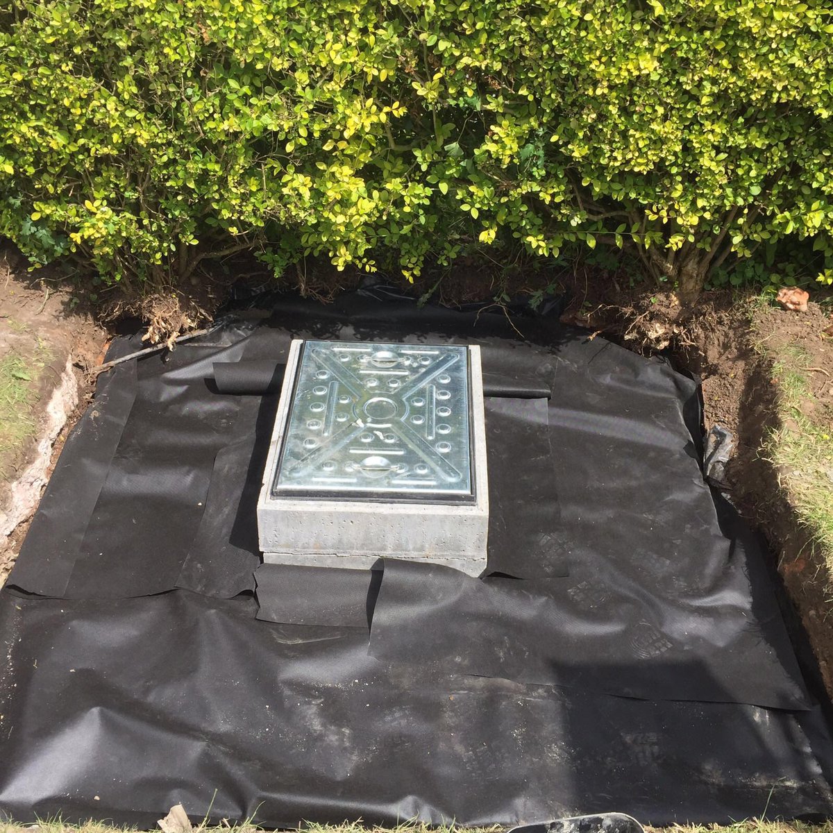 BelowGroundDW's tweet image. Our Customer septic tank lid collapsed unexpectedly so we rebuilt it and made safe very quickly.