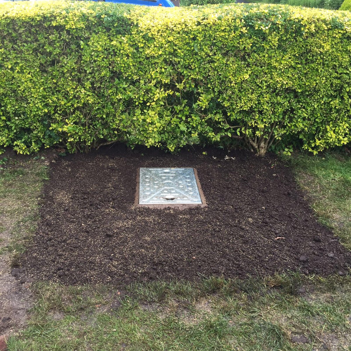 BelowGroundDW's tweet image. Our Customer septic tank lid collapsed unexpectedly so we rebuilt it and made safe very quickly.