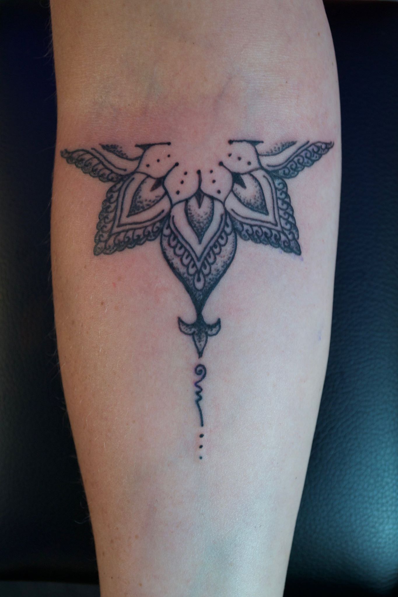 Around the Knee Half Mandala Tattoo Design | Mandala tattoo design, Half  mandala tattoo, Mandala tattoo