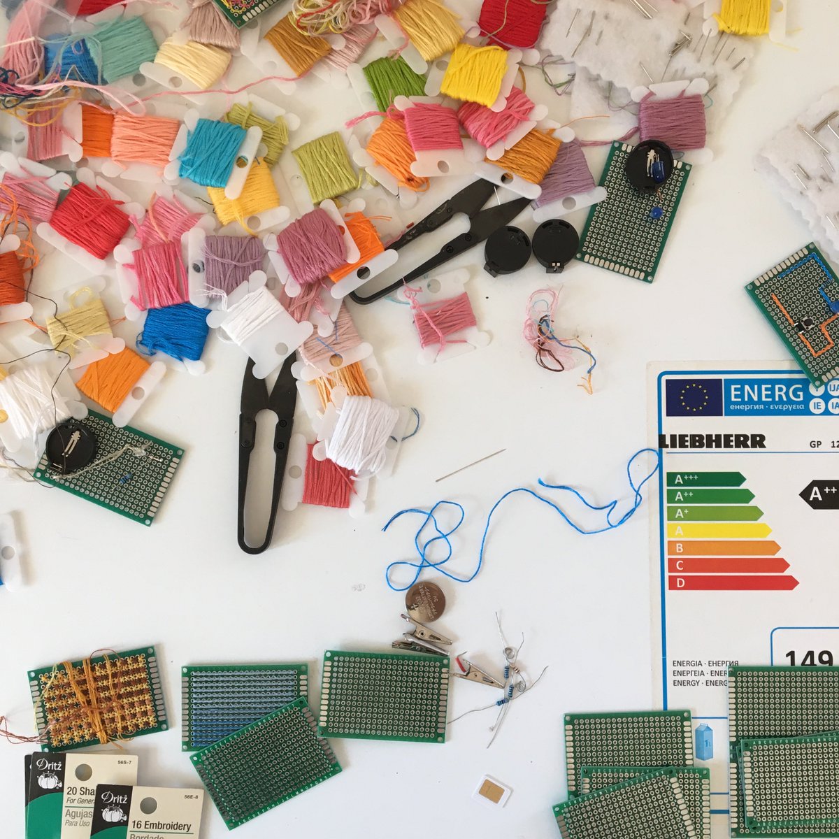 The eTextile Lounge tweet media