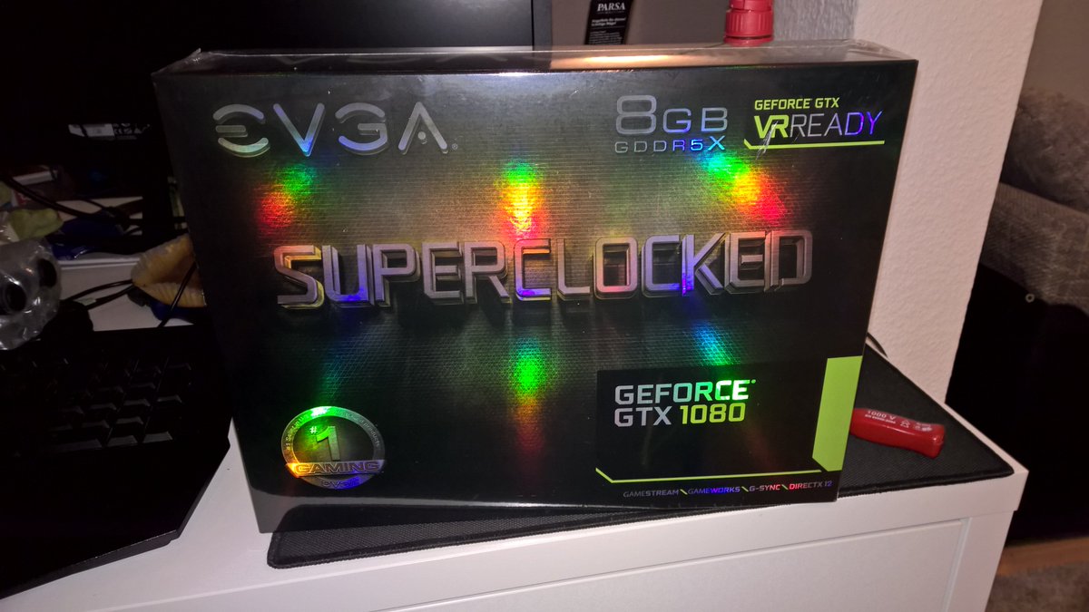 litschyspielt's tweet image. Da ist sie endlich!!! #computerliebe #gtx1080 #litschyspielt
Thx to @evgagaming #truelove