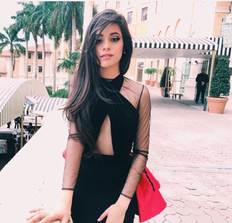 itsmohamedd's tweet photo. She's the most beautiful girl In the world. https://t.co/NWcrzjMhW5