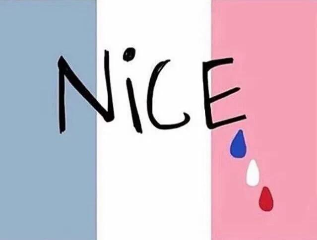 Solidaires avec Nice !!!! #PrayForNice #Nice06 #Ensembletoujours https://t.co/HX1cl9ZHLr<a href="/tag/prayfornice"class="tags">#PrayForNice</a><a href="/tag/nice06"class="tags">#Nice06</a><a href="/tag/ensembletoujours"class="tags"><span>#ensembletoujours</span></a>