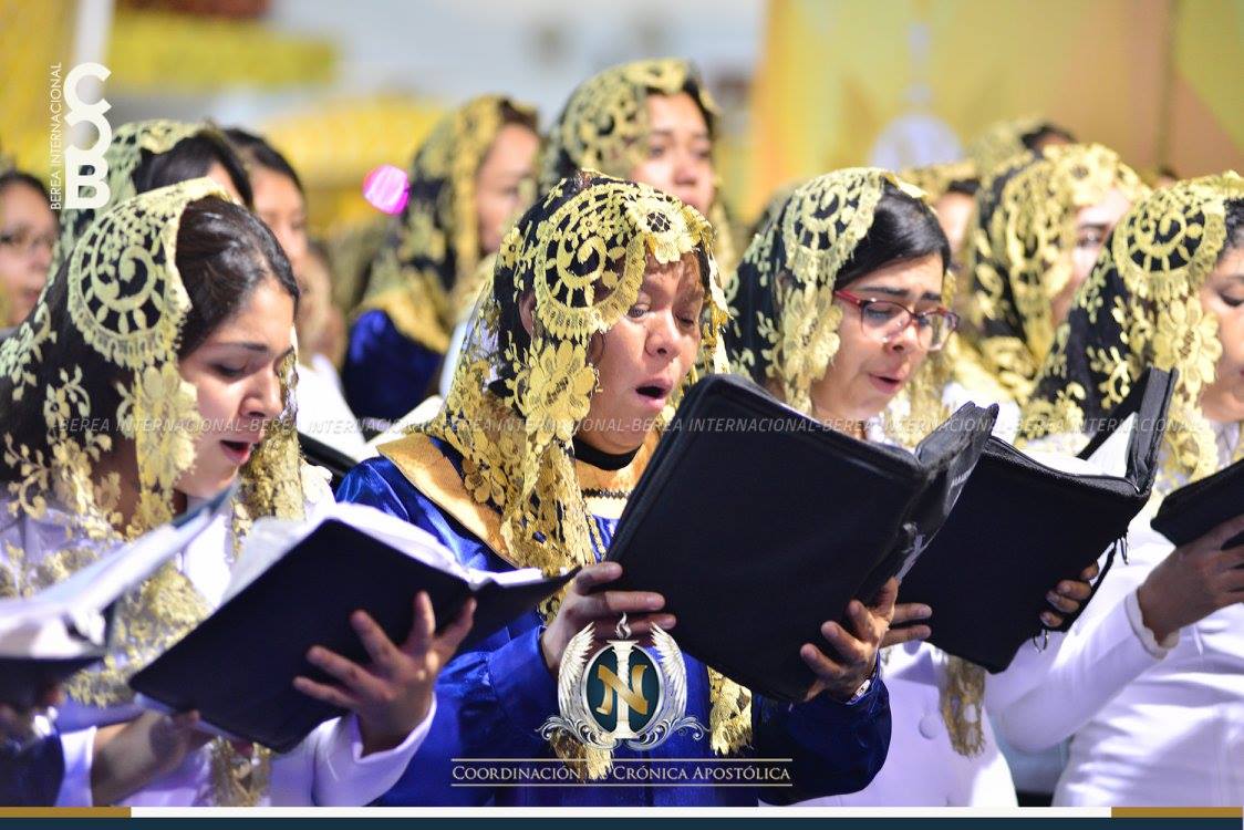 BereaInter's tweet photo. La poderosa plegaria matutina del Apóstol de Jesucristo Naasón Joaquín García.

#LLDM
#BereaInternacional https://t.co/vjZ5hZ1pCC