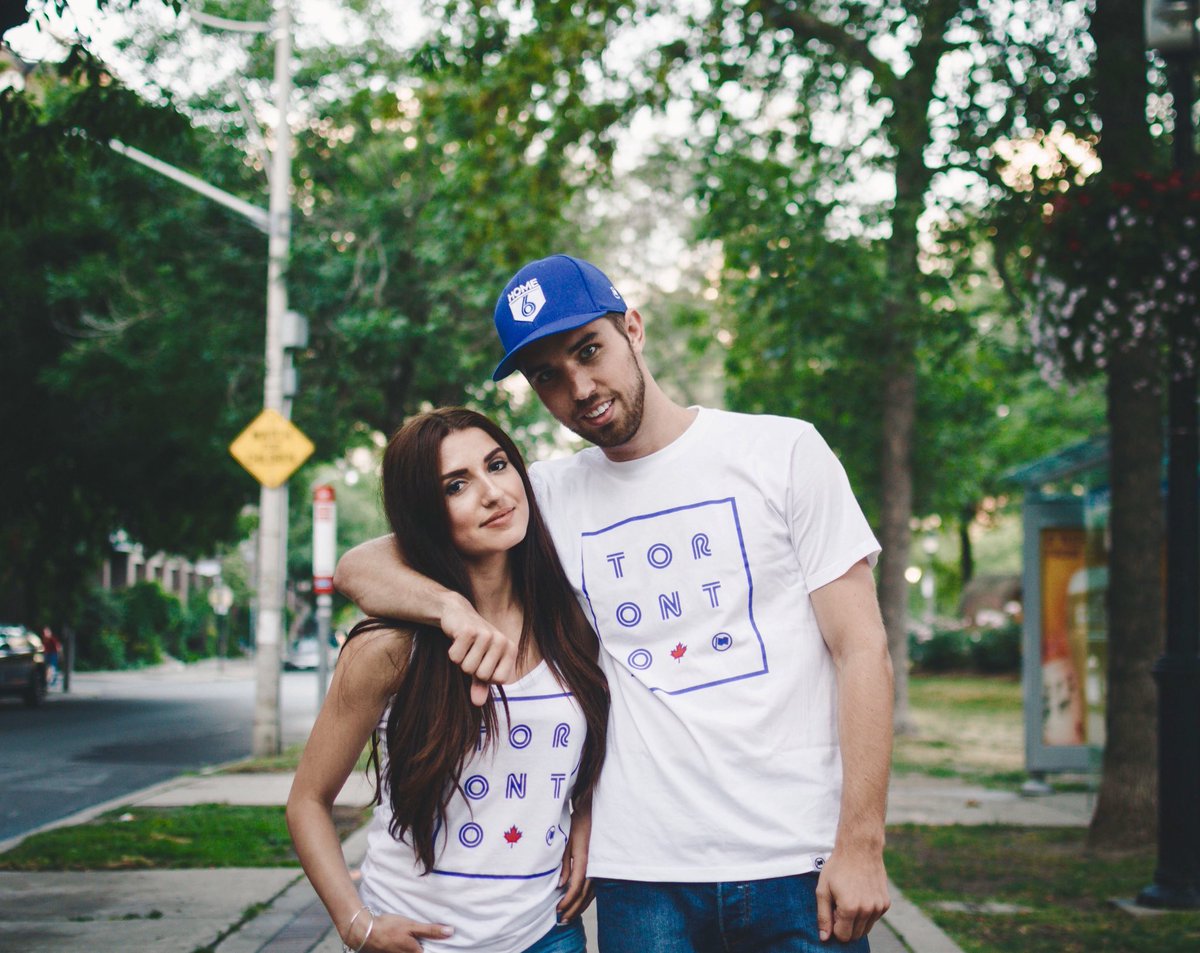 LOYALbaseball's tweet photo. Baseball outfit goals 👫 #BlueJays

Feature: #TorontoTee &amp; #6HomeTee cap

https://t.co/3P7ijfzqF7 https://t.co/tjfCwybClF