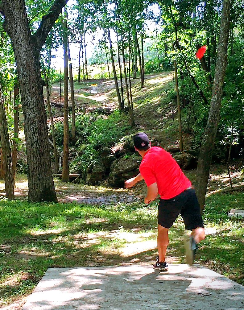 jasonivybutts's tweet photo. Hole 8 #HarmonyBends #discgolfpics #discgolf #getoutside #zendiscgolf #mbdfridayfeature https://t.co/HOO5C8kc62