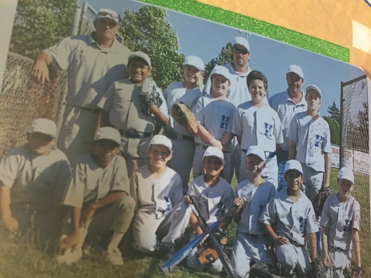 WyattGFerrell's tweet photo. @FanDuel #TBT to everyone as a 10yr old in the baseball postseason of little league. #friendrich #circa2004 https://t.co/iCDOz4xai9