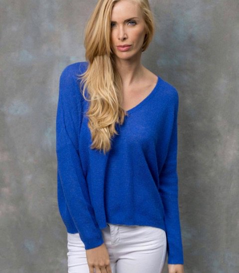 ThisisToci's tweet photo. Toci has cashmere for all seasons! Come check out our new @BrodieCashmere1 skirts, sweaters, pants, and capes! https://t.co/63wCPaSehY