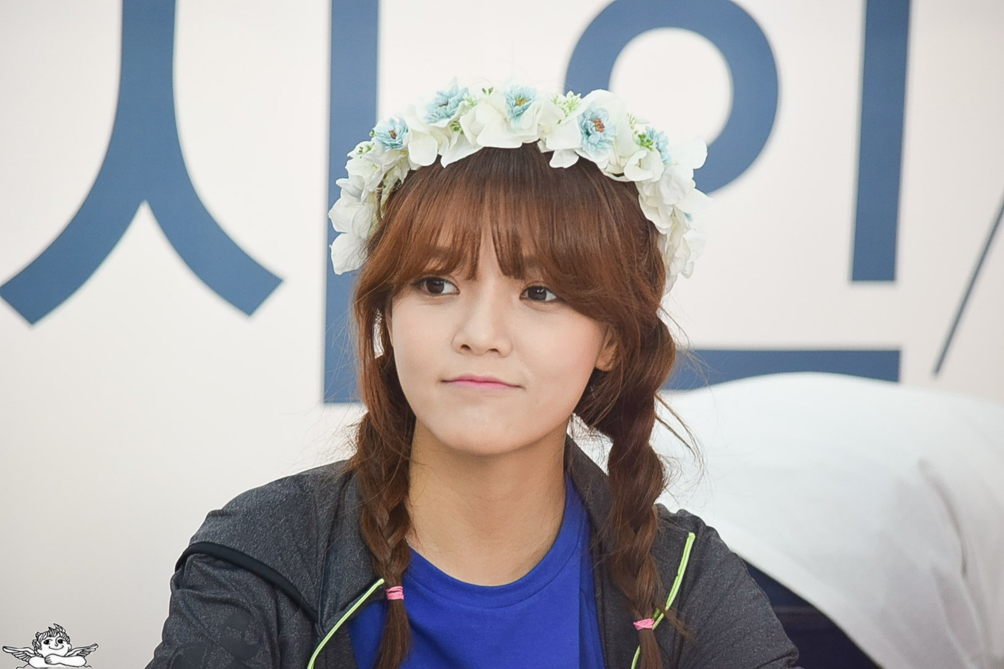 Cn_EFfRXgAIh92Q.jpg:orig