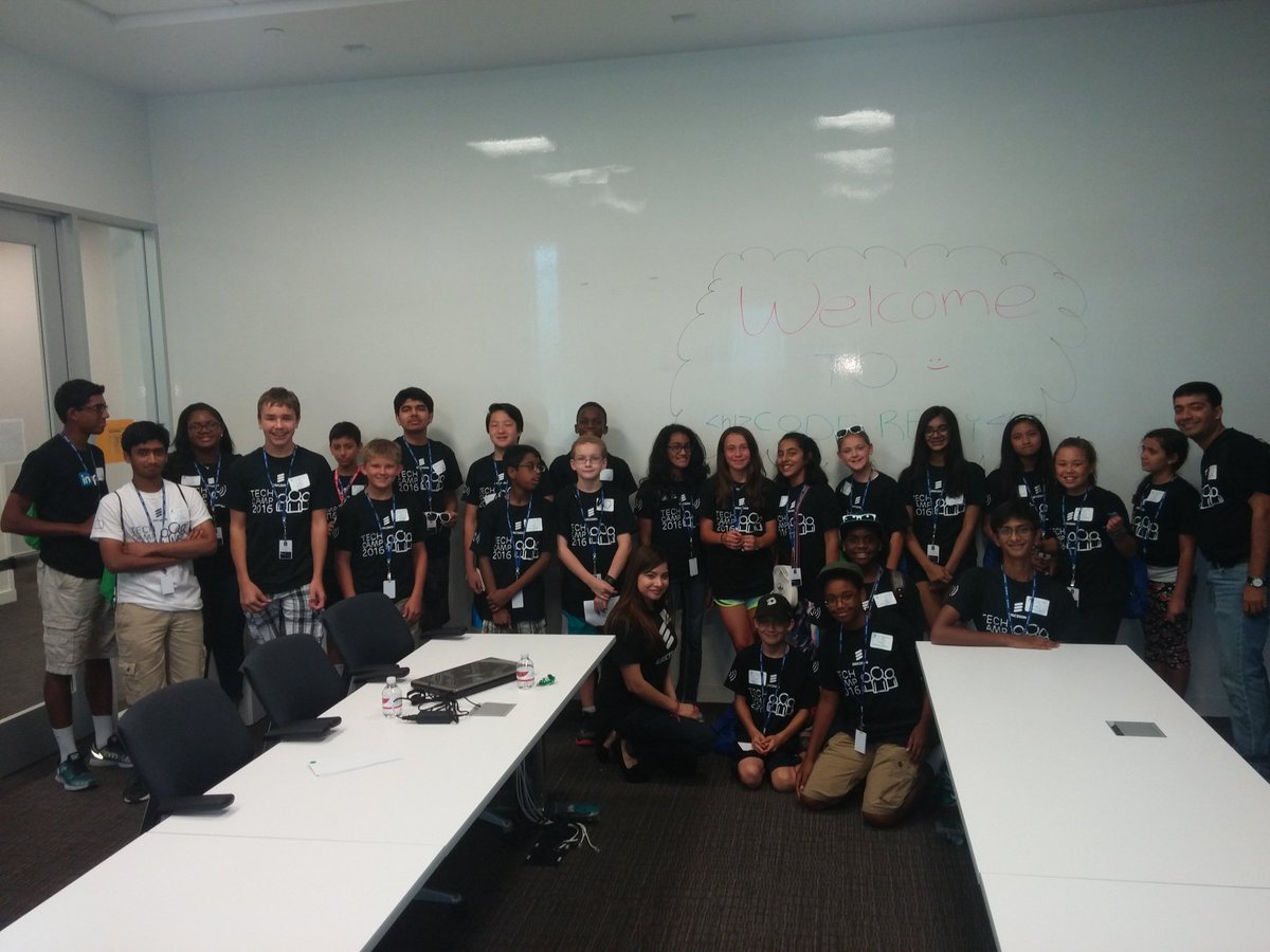 RoxyRox516's tweet photo. #ericssontechcamp16 https://t.co/dbJSJJsGlF