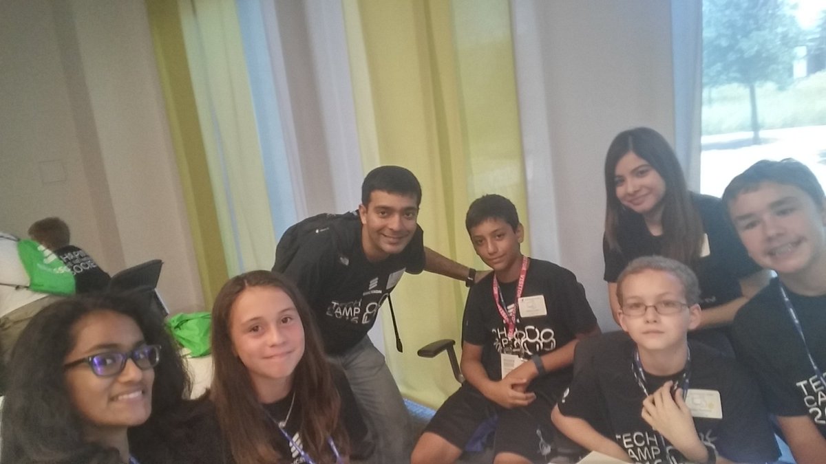 RoxyRox516's tweet photo. #ericssontechcamp16 https://t.co/dbJSJJsGlF