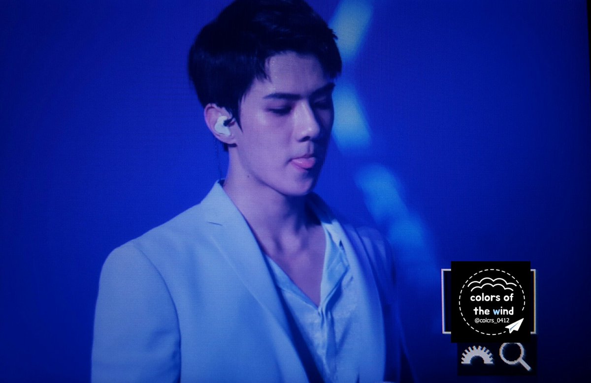 Colors_0412's tweet photo. 160722 EXO'rDIUM 세훈이...진짜멋있구 멋있지.. #세훈 #SEHUN https://t.co/tKYK0epJcg