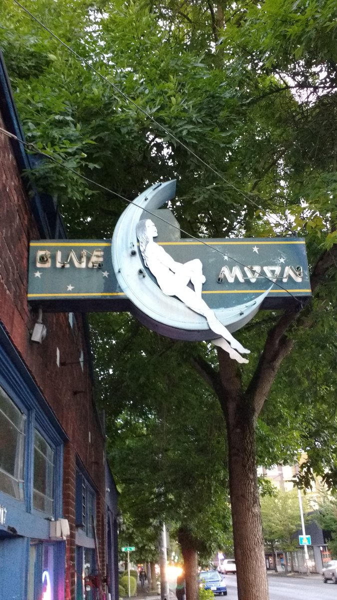 Uh Oh Eskimo plays their final show tonight with guests Thom Simon and The Women &amp; Children #Seattle <a href="/Uh_Oh_Eskimo/">Uh Oh Eskimo</a>