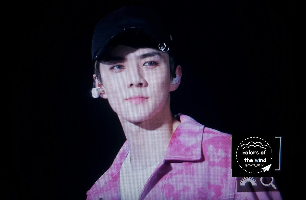 Colors_0412's tweet photo. 160722 EXO'rDIUM 세훈이 ㅠㅠ 오늘정말수고했고 정말멋있었어 세상에서 제일 ㅠ #SEHUN #세훈 https://t.co/fmquytvpT9