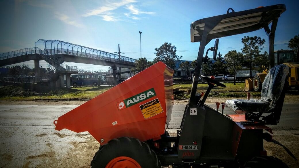 Cowdinsa's tweet photo. Bienvenidos #Ausa a Cowdin. #Dumper #D150RMplus https://t.co/7lgeDtx7op