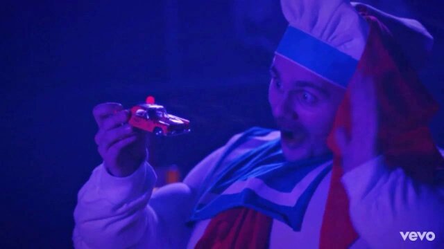 AMukee5sos's tweet photo. MAIKI VESTIDO ASÍ ES VIDA Y RELIGIÓN, NO LO DIGO YO, LO DICE LA 5SOSFAM
#GirlsTalkBoysMusicVideo #GIRLSTALKBOYS https://t.co/NVr47FKtvz