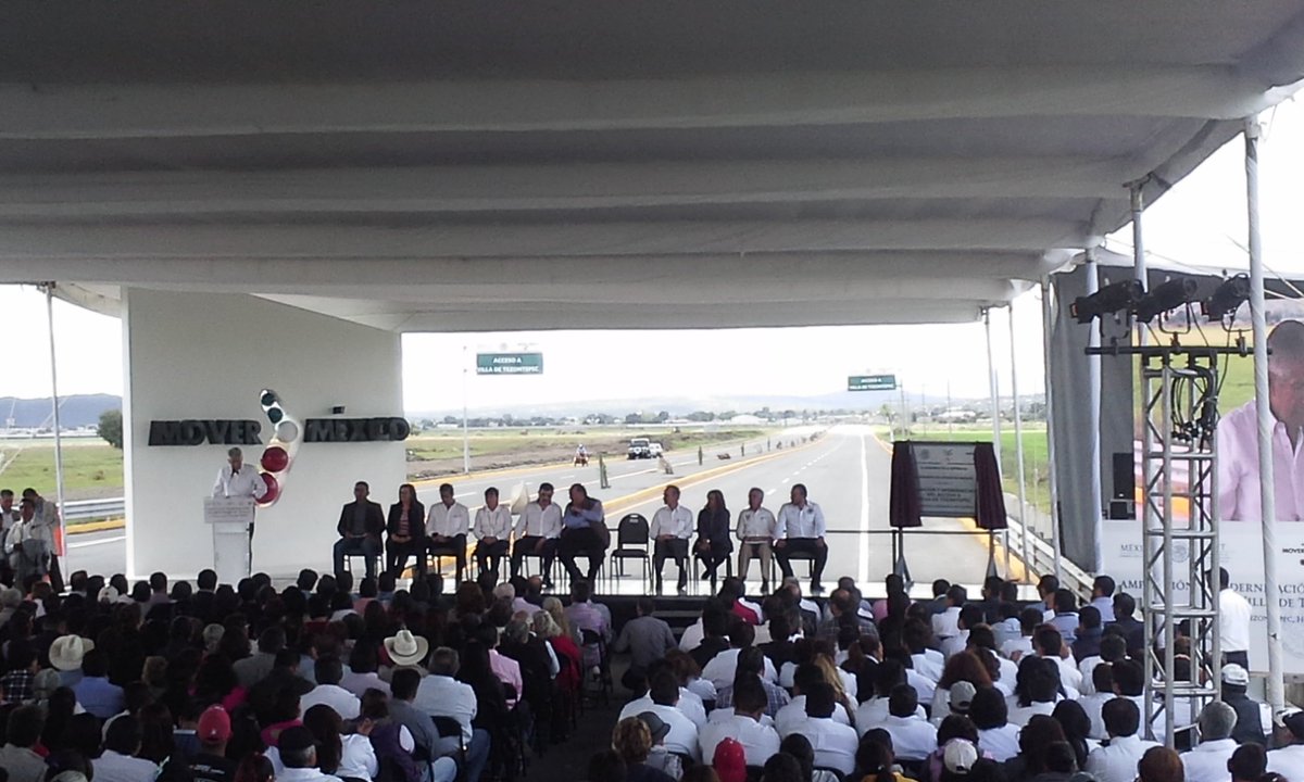 Inauguramos Boulevard de Acceso a <a href="/vtezontepechgo/">Villa de Tezontepec</a> <a href="/Paco_Olvera/">Paco Olvera</a> @gruizesp <a href="/gobiernohidalgo/">Gobierno Hidalgo</a> @SCT_mx @SOPOTHIDALGO_