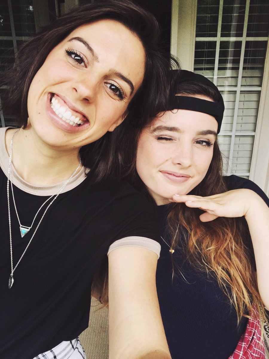 Cimorelliband's tweet photo. Amy and I filmed a video today with some of our tips on how to make friends!! 😌❤️🙌🏽✨ https://t.co/qhgDobFT8B