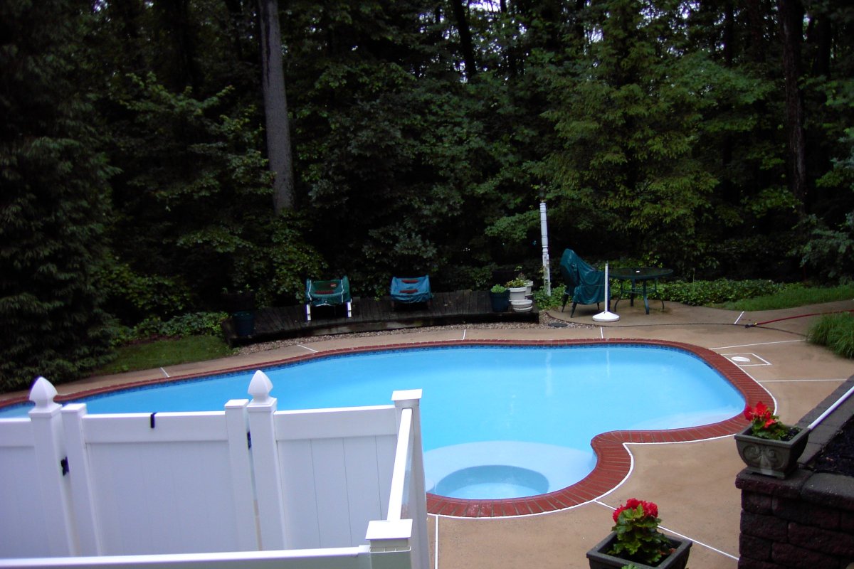 CompletePoolPA's tweet image. When in heat get to a pool!