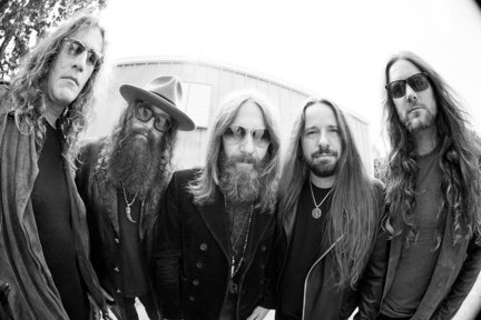 MusicRow's tweet image. Blackberry Smoke Plan New Album For Oct. 14 musicrow.com/2016/07/blackb…