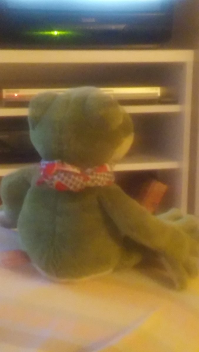 Franzi1066's tweet photo. #Franzi watching the news of #München, safe at home, but horrified https://t.co/JdxHJkGEKB