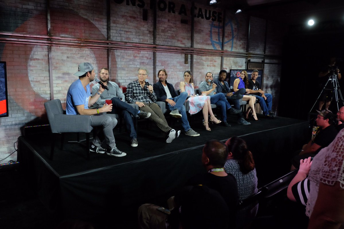 USANetwork's tweet photo. What'd @JoshHolloway do for his birthday? He joined the #Colony cast &amp; creators for a panel at #NerdHQ! #ColonySDCC https://t.co/3gQD1euiwg