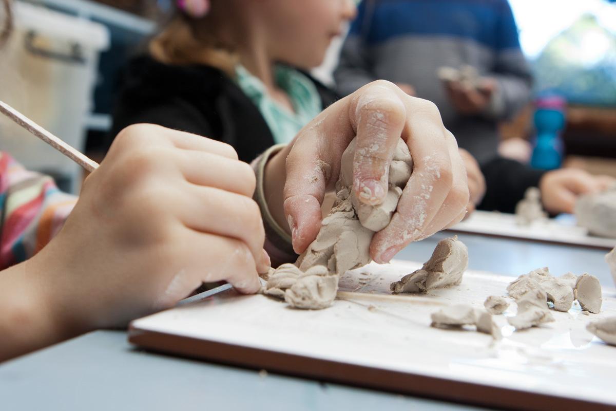 ldnchildmuseum's tweet photo. Stop by during #SummerPlayDates for Sculpt, Mould, Carve &amp; take home our own art piece! #65DaysofPlay #ldnont https://t.co/2UatS487Iw