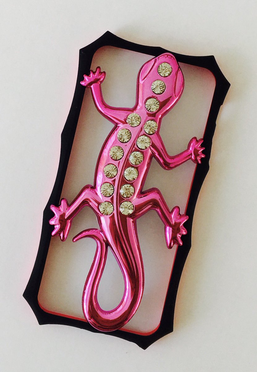 _dogandbone_'s tweet photo. #RETWEET #FOLLOW @LilEddies for a chance to #WIN a phonecase #FridayFeeling #itemsfrom99p https://t.co/8JayfDruVY https://t.co/tkTUTkG9yl