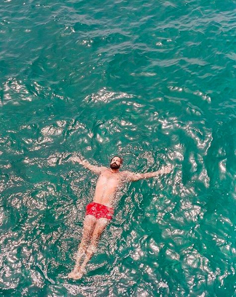 Just looking at this made us feel cool ❄️.. Have a great weekend everyone! #heatwave #filmonfriday
